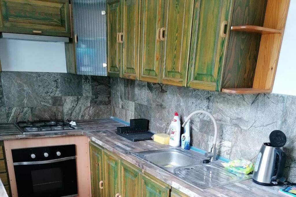 Apartman Blizko Hlavnej Stanice A Centra Mesta Bardejov Exterior photo